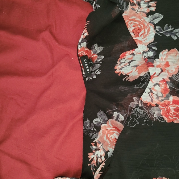 Size 5, black with flowers from Torrid - Picture 3 of 6
